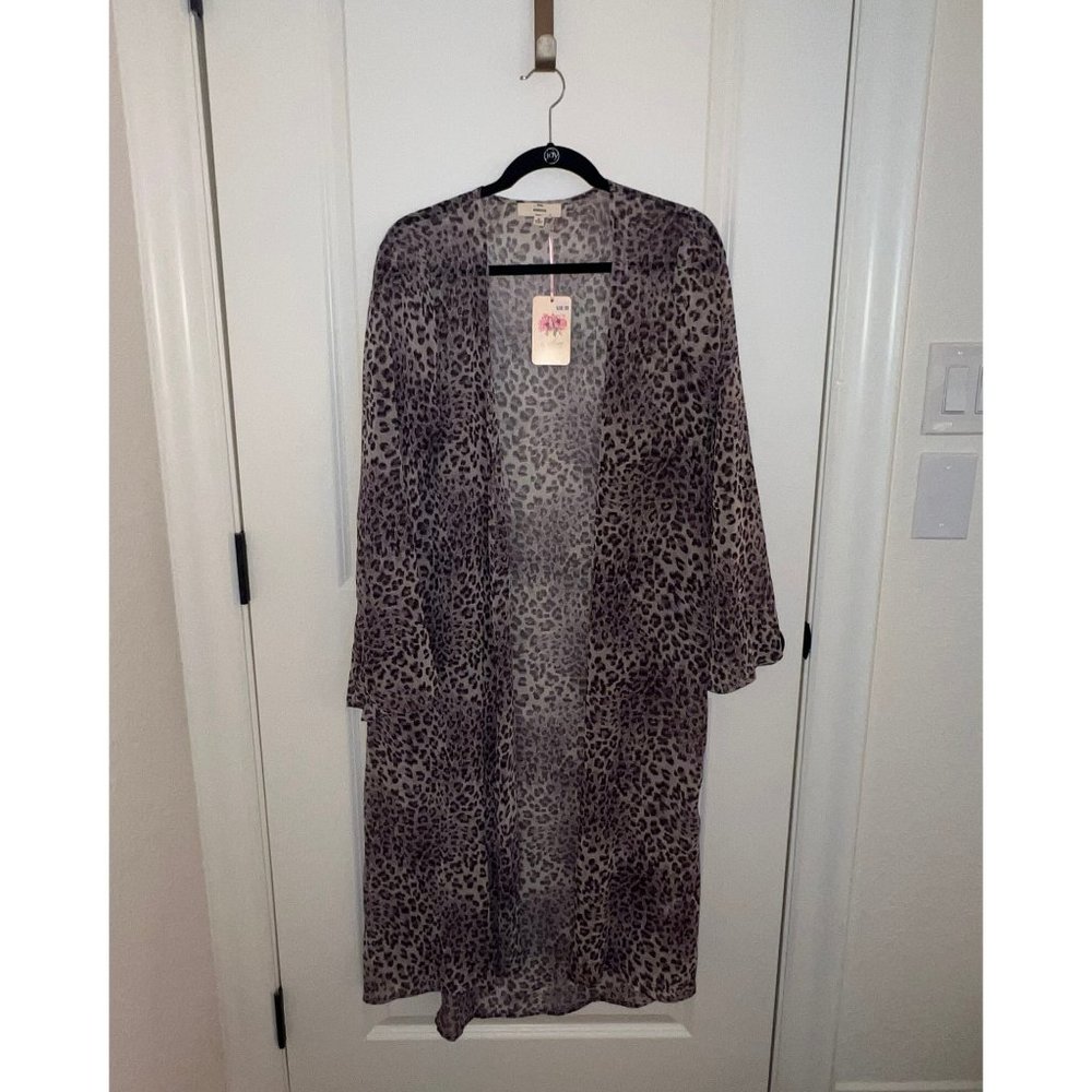Purple Leopard Duster - Picture 5 of 5